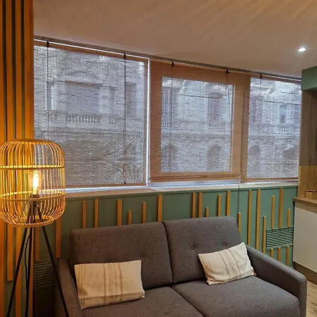 Pasto Gauche 6p Appartement Nice